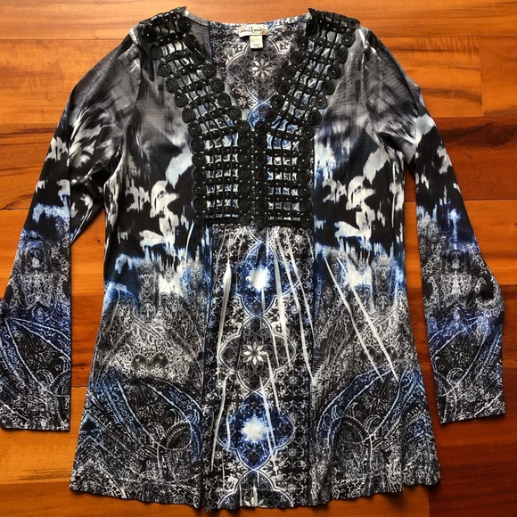 World Unity Boho Pattern Top - Picture 10 of 10